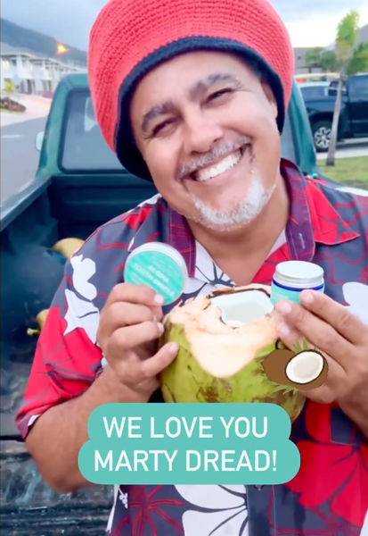 Marty Dread’s smile is so BRITE ☀️ we need to wear shades 😎 ! Mahalo Marty Dread, for sharing your love with us and with the world! We are so excited that you are enjoying our Alohabrite zero waste products. 🦷💕