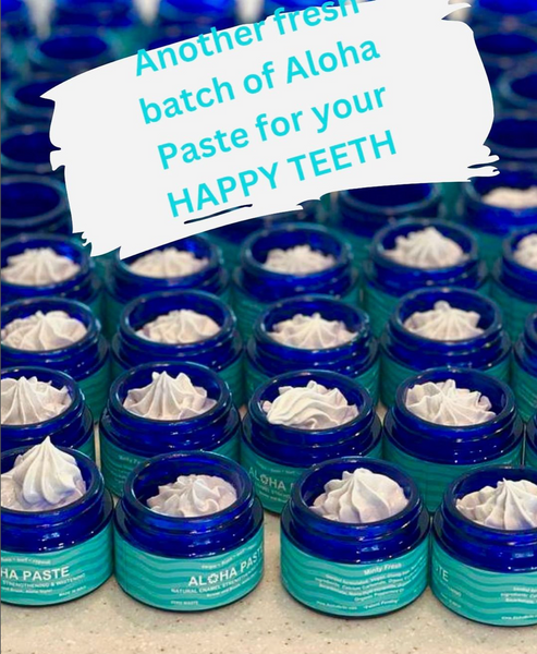 🦷 💕 Have you ever heard of a plastic free toothpaste that has no glycerin and no sulfates and no badditives?