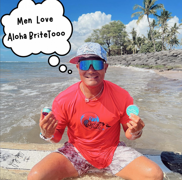 Fellas, we know you love a nice smile just as much as the ladies! @boobieshack has his two favorite products here / the ALOHA BRITE TOOTHPASTE + SWIPES!