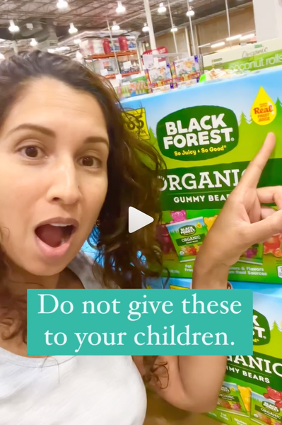 October 27, 2023 ~ 🦷👩🏻‍⚕️Dr. Gupta: “Friends, do not fall for the false advertising.” Always read labels and ingredients of everything you and your children consume. Just because a label says “organic” or “real fruit”, does not mean that it is healthy.