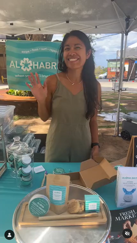 February 28, 2024 ~ Aloha from the Wailea Village Farmers Market! Come meet awesome Jazmine and check out our new AlohaBrite products! 🦷💕